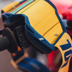 Goggle 100% Accuri 2 Desoto Lente Dorado Espejo